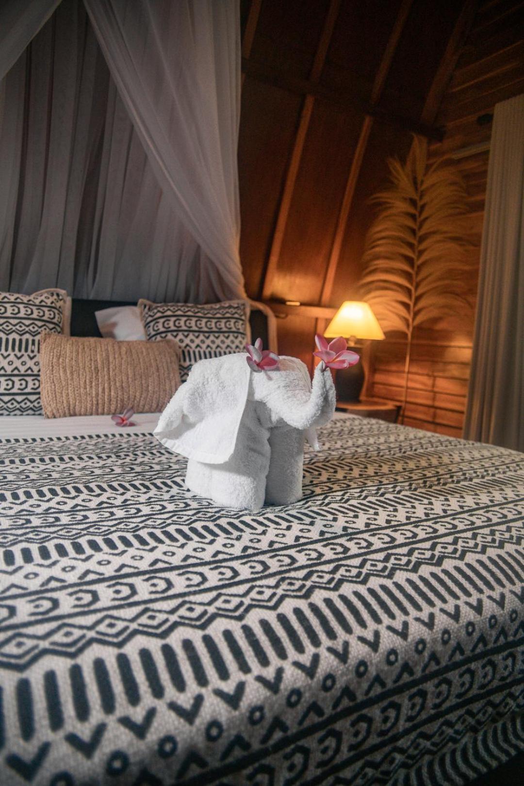 Hakuna Matata Resort Gili Air Ngoại thất bức ảnh